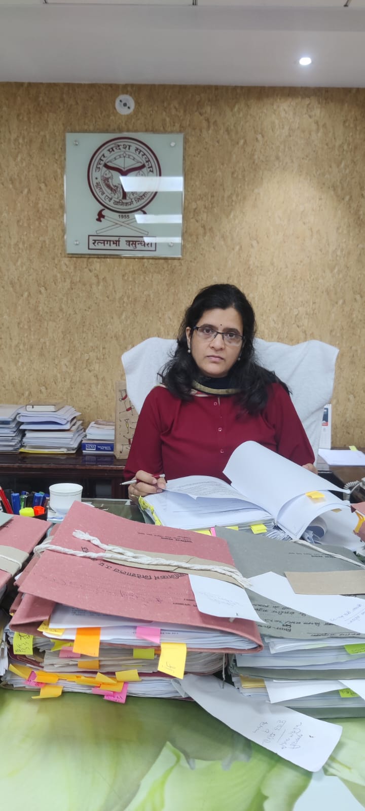 सोनभद्र में खनन विभाग की बड़ी कार्रवाई 7 अधिकारियों पर गिरी गाज