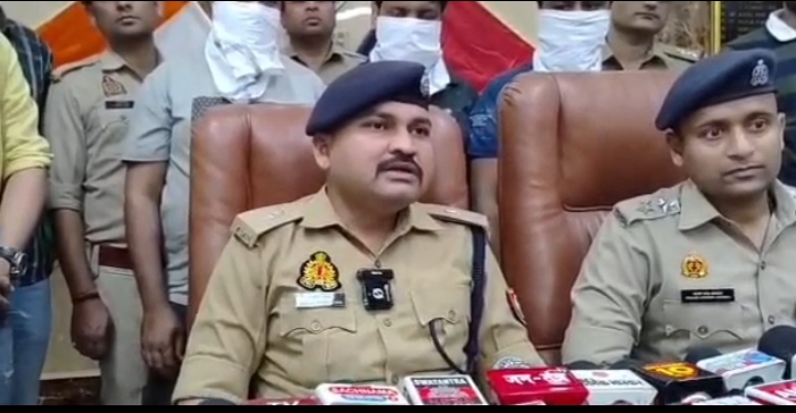 मेरठ में आईपीएल सट्टेबाजी का भंडाफोड़ ड्रीम सिटी में चल रहा था दांव पुलिस ने तीन सगे संबंधियों को दबोचा