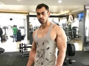 अरविंद सिंह बिष्ट द्वारा प्रतीक यादव राजनीति से परे एक फिटनेस प्रेमी जीवन की तरह ही मृत्यु में भी प्रतीक यादव एक रहस्य बने रहे