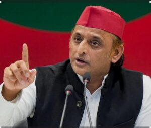 भारत सरकार और यूपी सरकार में कंपटीशन चल रहा है कि कौन ज्यादा पेपर लीक कराएगा – अखिलेश यादव
