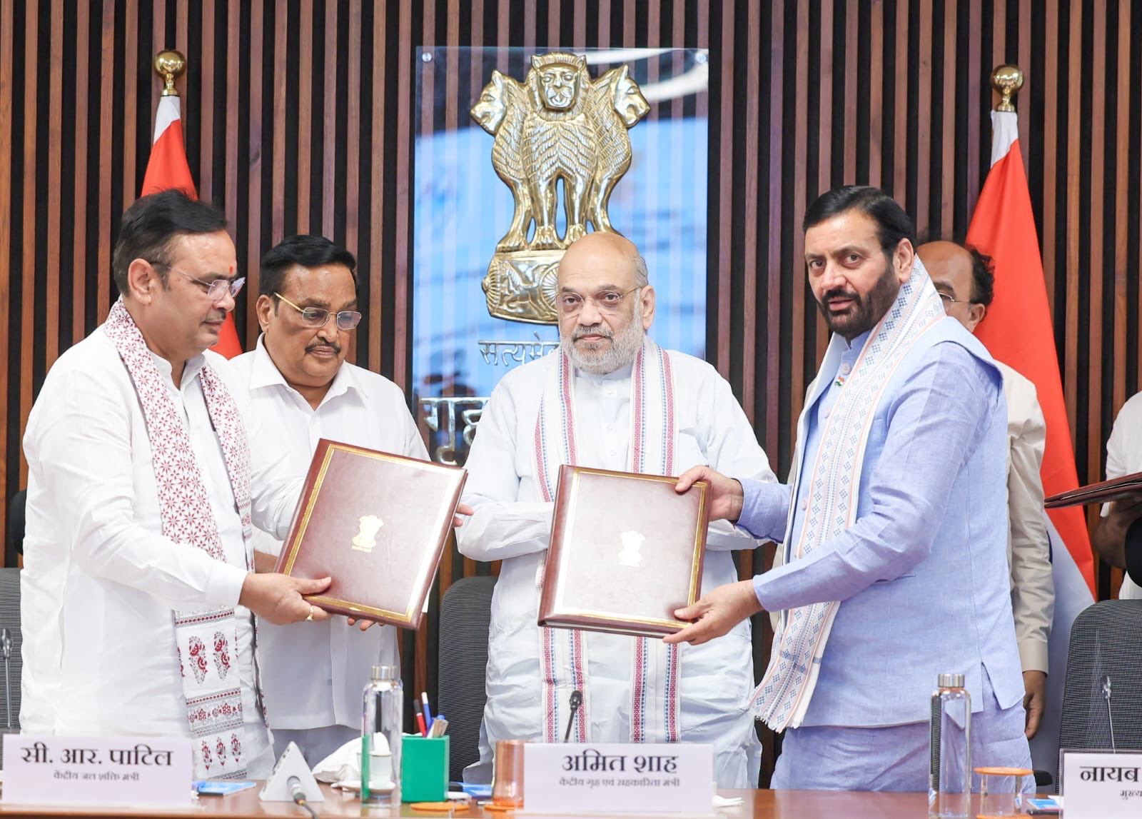 राजस्थान को मिली यमुना जल की सौगात अमित शाह की मौजूदगी में CM राजस्थान  CM हरियाणा ने हस्ताक्षर किए