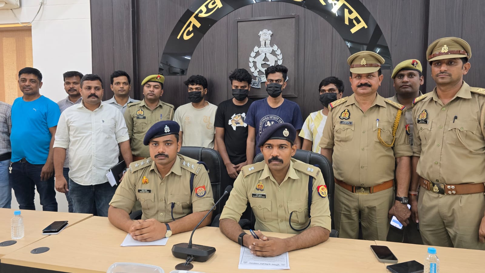 पुलिस ने साइबर जालसाजो के अन्तर्राष्ट्रीय गैंग का किया भाडाफोड़ चार गिरफ्तार