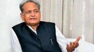 अशोक गहलोत का बड़ा आरोप अवैध खनन के पत्थरों से बना है मंदिर,